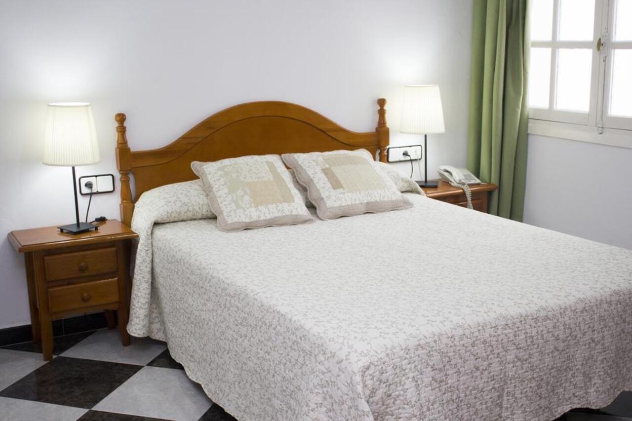 Hotel Oasis Conil De La Frontera Eksteriør bilde